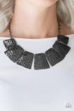 Paparazzi Here Comes The Huntress Black Hammered Gunmetal Necklace